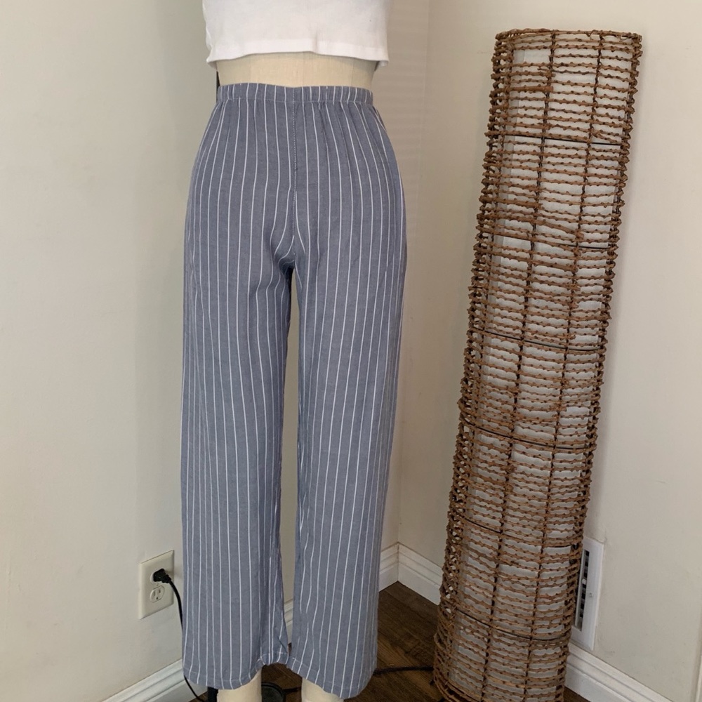 Brandy Melville blue white Frankie pants NWT - Picture 4 of 5